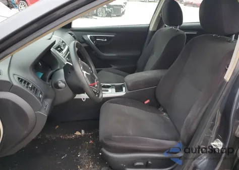 2013 Nissan Altima 2.5 z USA, uszkodzony, nr VIN 1N4AL3AP9DC281976